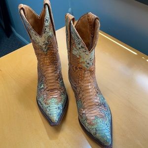 Old gringo snakeskin cowboy boots